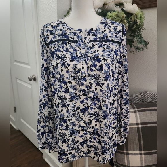 Talbots Tops - Talbots blue and white floral blouse